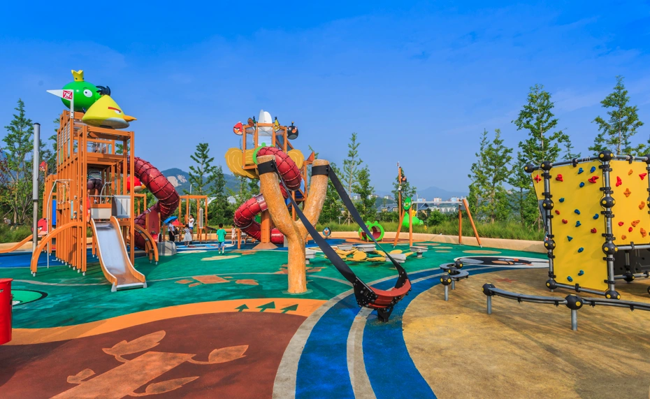 Nova 10 Elegance Kharghar – sky level and podium amenities